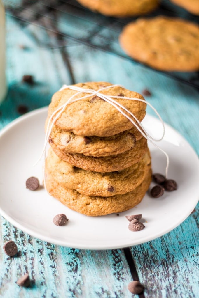 Crispy Chocolate Chip Cookies | www.oliviascuisine.com