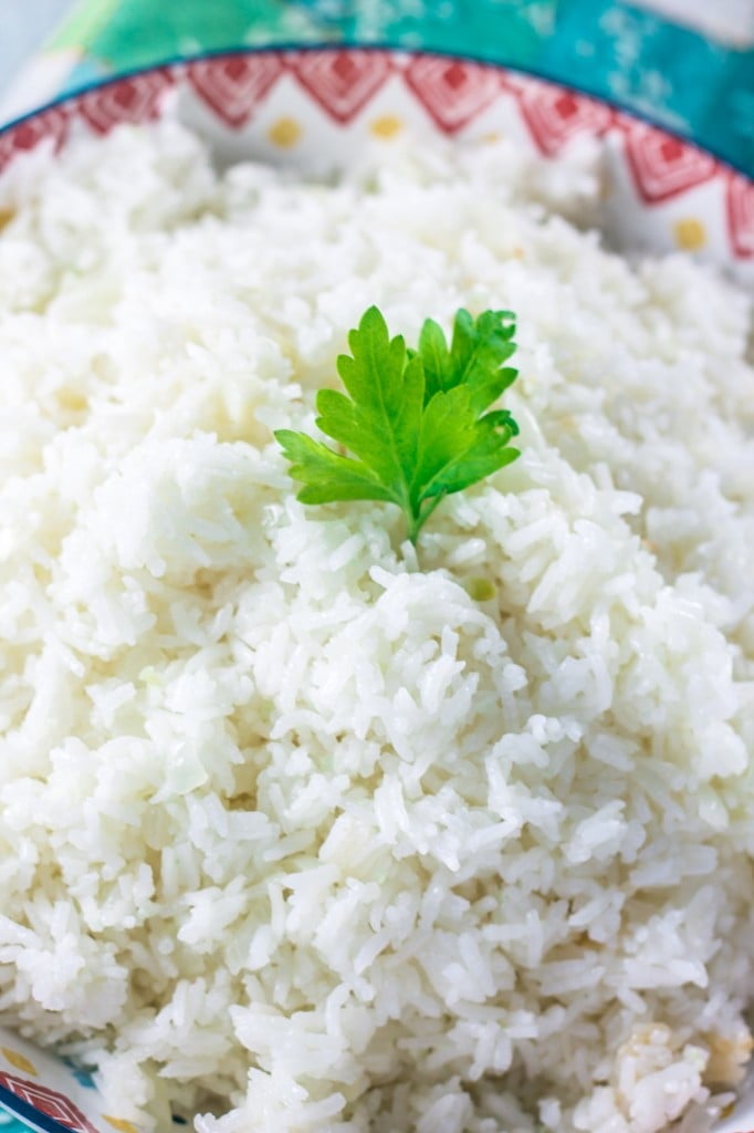 How to Cook Rice (the Brazilian way!) | www.oliviascuisine.com