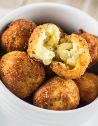 Fried Mac and Cheese Balls