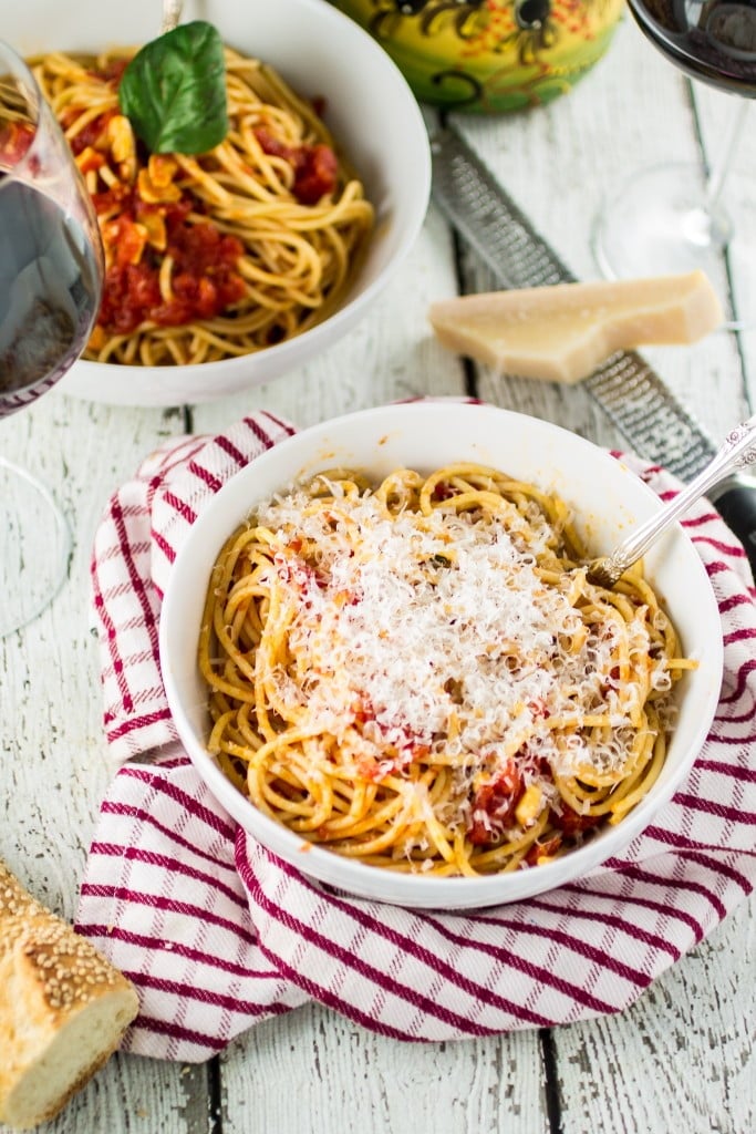 Spaghetti with Simple Marinara Sauce | www.oliviascuisine.com #oliviascuisine