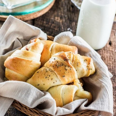 Brazilian Ham and Cheese Rolls | www.oliviascuisine.com | A delicious and easy snack for back to school! Make sure you save some for yourself, cause the kids will wanna devour the whole batch!