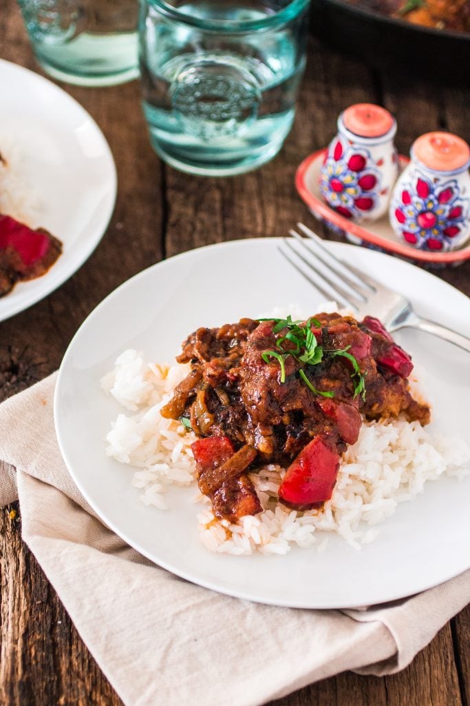 Chicken Cacciatore | www.oliviascuisine.com | Spend less time in the kitchen and more time at the table with your family and friends by making this easy and simple Chicken Cacciatore, using Mezzetta Napa Valley Homemade Marinara Sauce! #FallforFlavor #sp