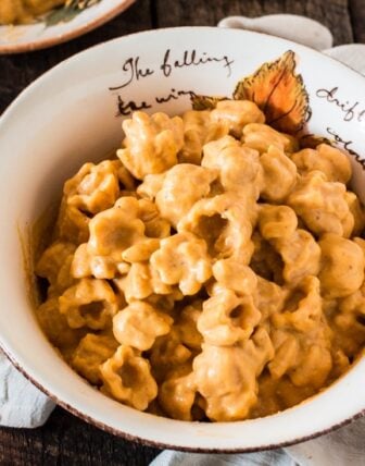 Stovetop Pumpkin Mac and Cheese