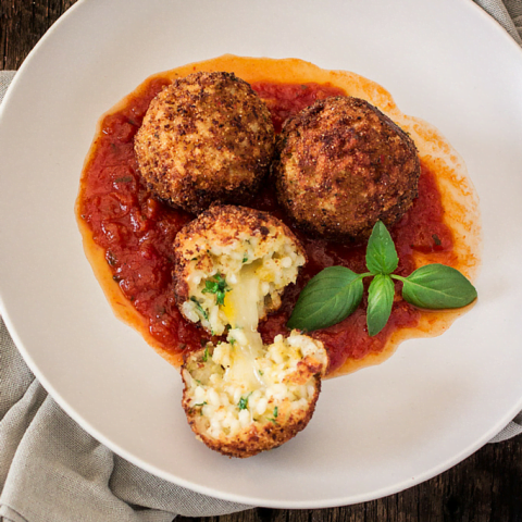 Arancini di Riso with Balsamic Vinegar and Caramelized Onions Marinara Sauce