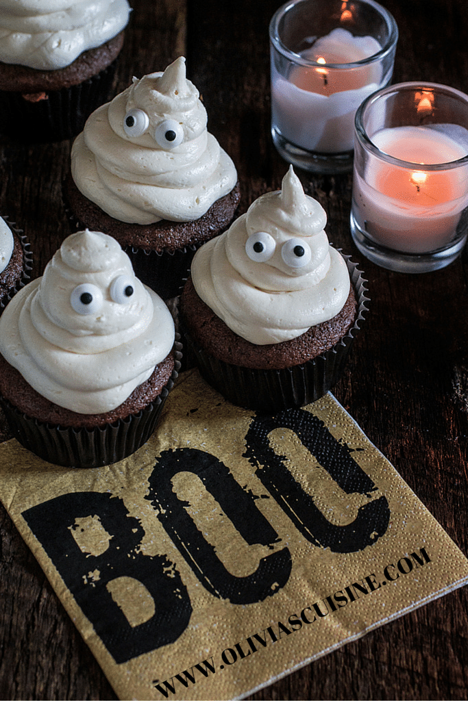 Ghost Halloween Cupcakes | www.oliviascuisine.com | A spooky yet delicious recipe to please kids and adults on this Halloween!