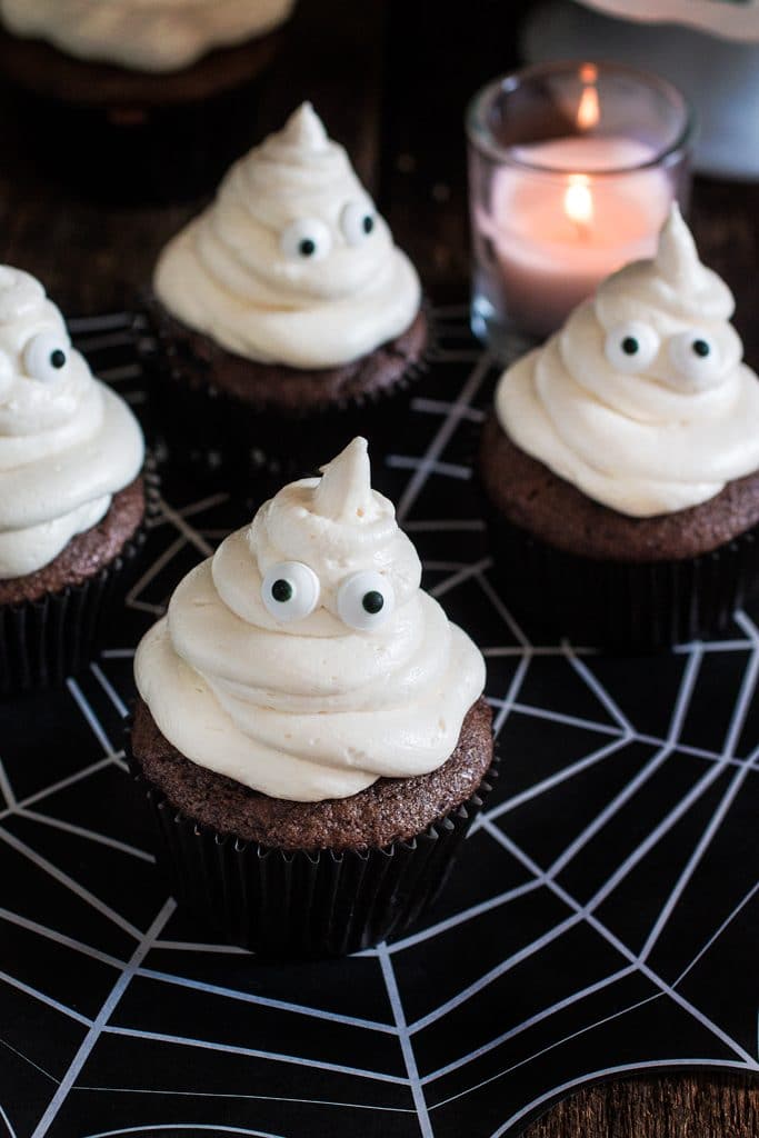 Ghost Halloween Cupcakes | www.oliviascuisine.com | A spooky yet delicious recipe to please kids and adults on this Halloween!