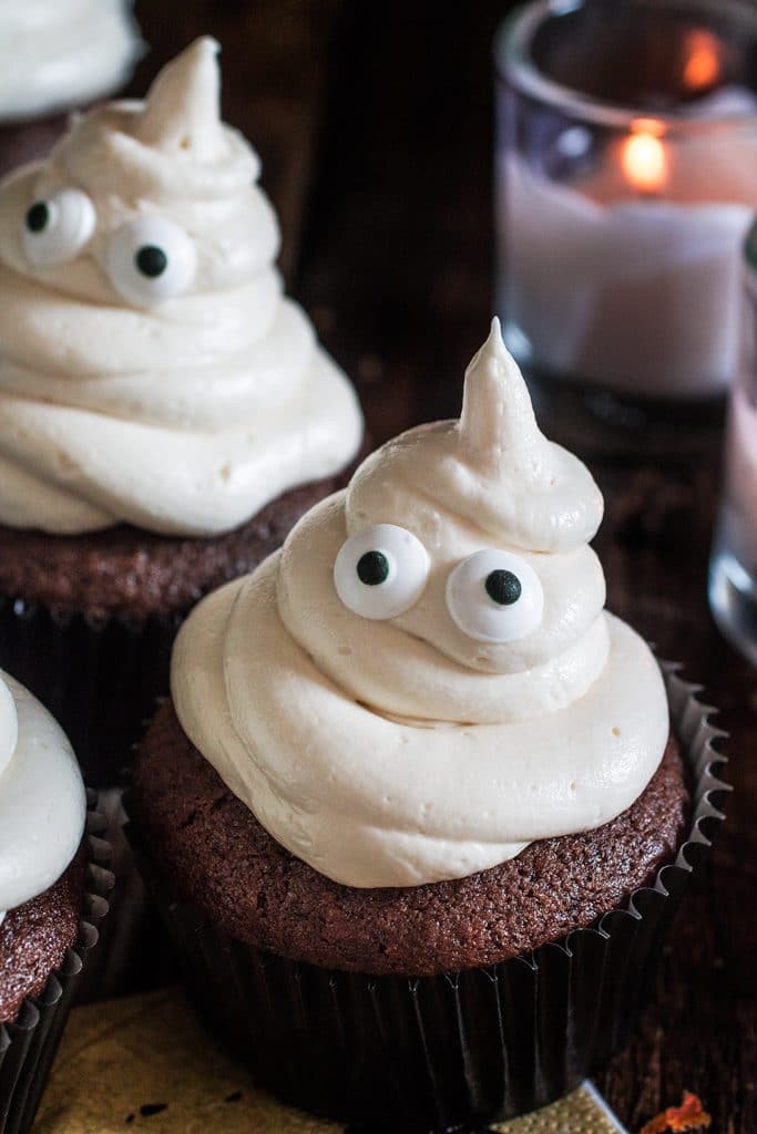 Ghost Halloween Cupcakes | www.oliviascuisine.com | A spooky yet delicious recipe to please kids and adults on this Halloween!