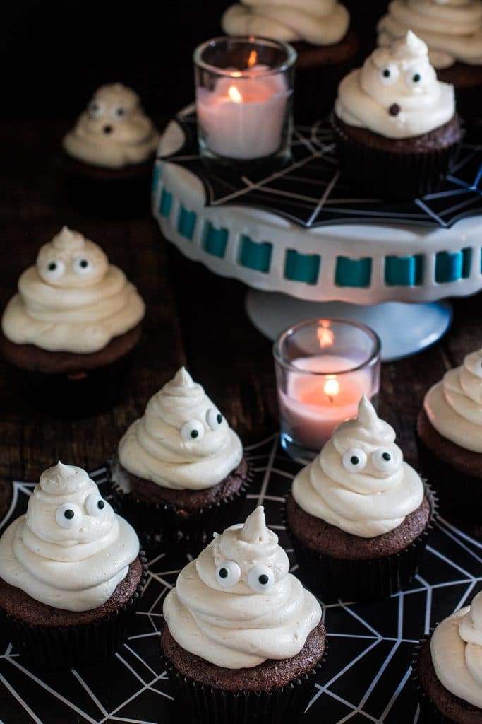 Ghost Halloween Cupcakes | www.oliviascuisine.com | A spooky yet delicious recipe to please kids and adults on this Halloween!