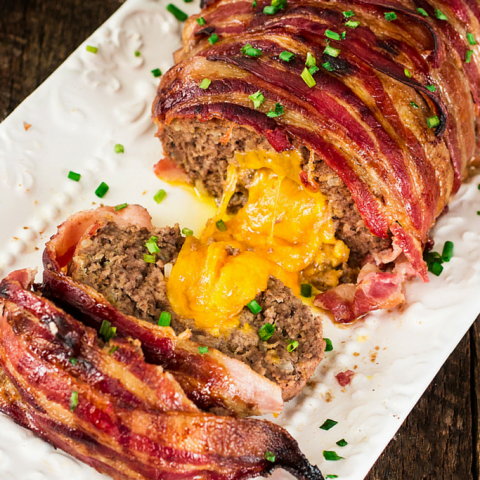 Bacon Wrapped Cheese Stuffed Meatloaf | www.oliviascuisine.com | Forget tough, dry meatloaves! This Bacon Wrapped Cheese Stuffed Meatloaf is not only moist but SO FLAVORFUL! Comfort food at its best! #NaturallyCheesy #AD