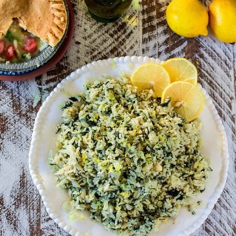 Spanakorizo (Greek Spinach Rice) - A simple yet delicious side dish that goes well with any type of meat, fish or chicken. It also pairs perfectly with Marie Callender's Chicken Pot Pie! YUM! #PotPiePlease #ad