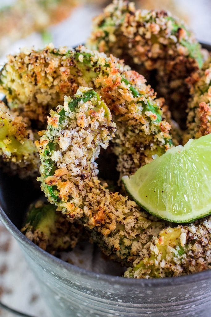 Avocado Fries | www.oliviascuisine.com | Looking for new ways to explore the deliciousness of avocados? Try these crunchy and creamy avocado fries! A great and healthy snack for all times. GuacIt AD