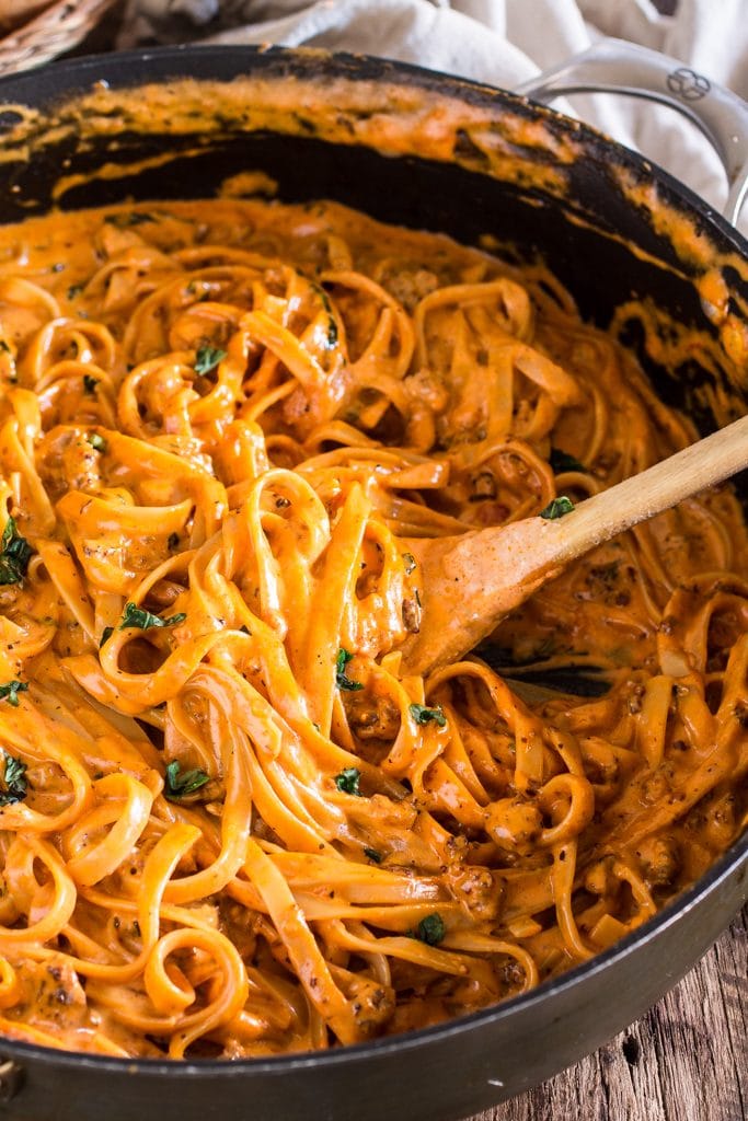 One Pot Creamy Fettuccine with Spicy Sausage | www.oliviascuisine.com | In spite of the long title, this delicious pasta dish is ready in less than 20 minutes! In partnership with the new RAGÚ® Homestyle Thick and Hearty Traditional Sauce.