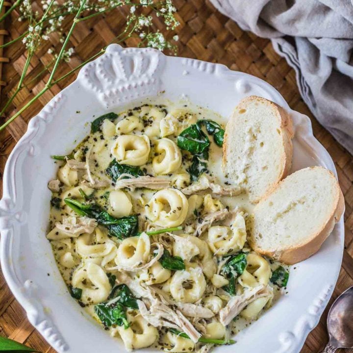 Slow Cooker Creamy Chicken Tortellini Soup