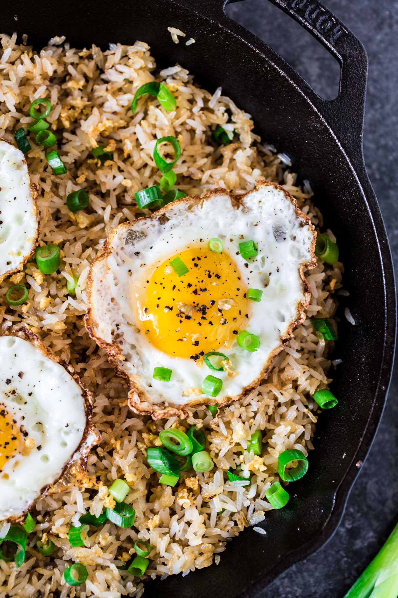 Sinangag (Filipino Garlic Fried Rice)