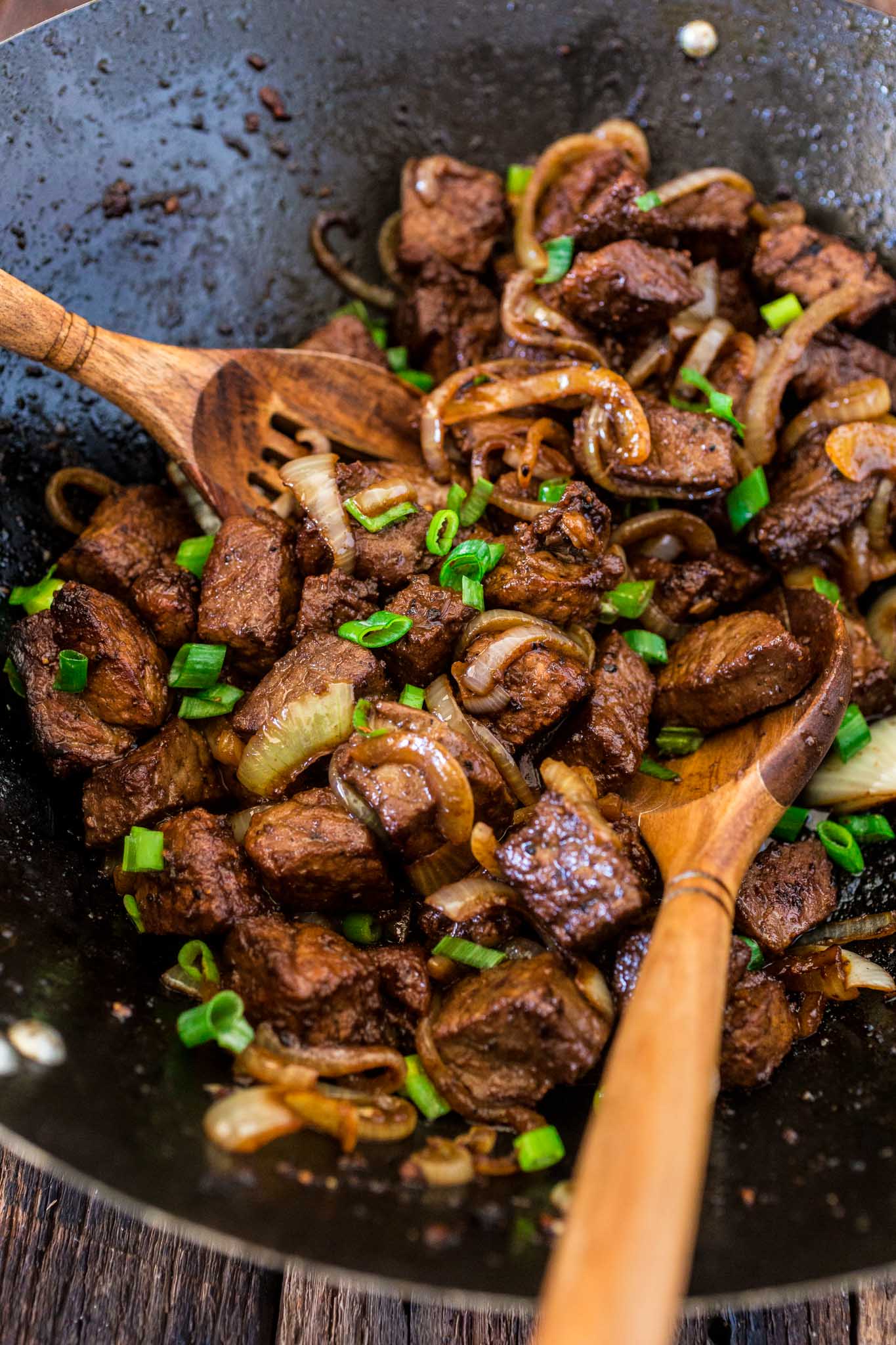 Bo Luc Lac (Vietnamese Shaking Beef) | www.oliviascuisine.com | Bo Luc Lac is a flavorful Vietnamese dish consisting of cubed beef, garlic, soy sauce, lime juice and sliced onions. Quick, easy and very easy to prep thanks to Dorot! (AD)