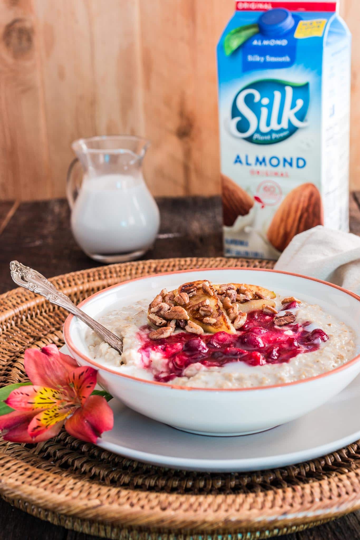 Christmas Oats Porridge with Cranberry Sauce, Apples and Pecans | www.oliviascuisine.com | Waking up to a special breakfast on Christmas morning is a must! This festive porridge is not only delicious but also heartwarming. Sweet, tart, creamy and crunchy goodness. What else could we wish for?