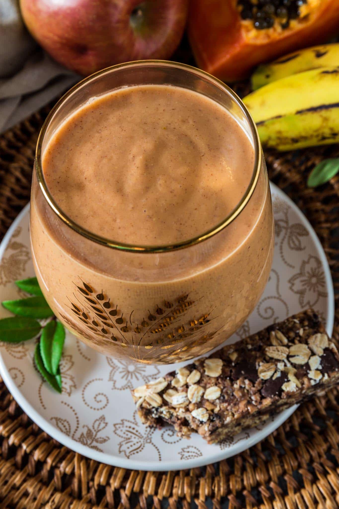 Holiday Detox Smoothie | www.oliviascuisine.com | Who said a detox smoothie has to taste awful? This delicious version is packed with nutrients and tastes like tropical paradise!