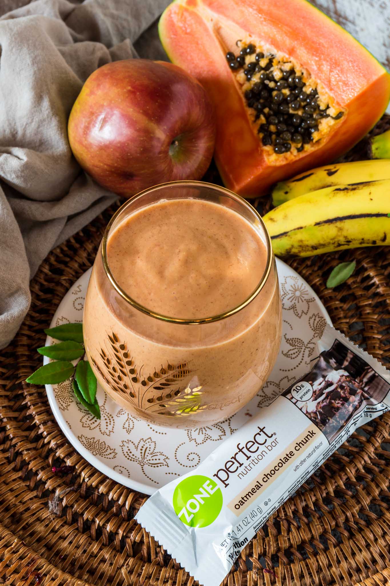 Holiday Detox Smoothie | www.oliviascuisine.com | Who said a detox smoothie has to taste awful? This delicious version is packed with nutrients and tastes like tropical paradise!