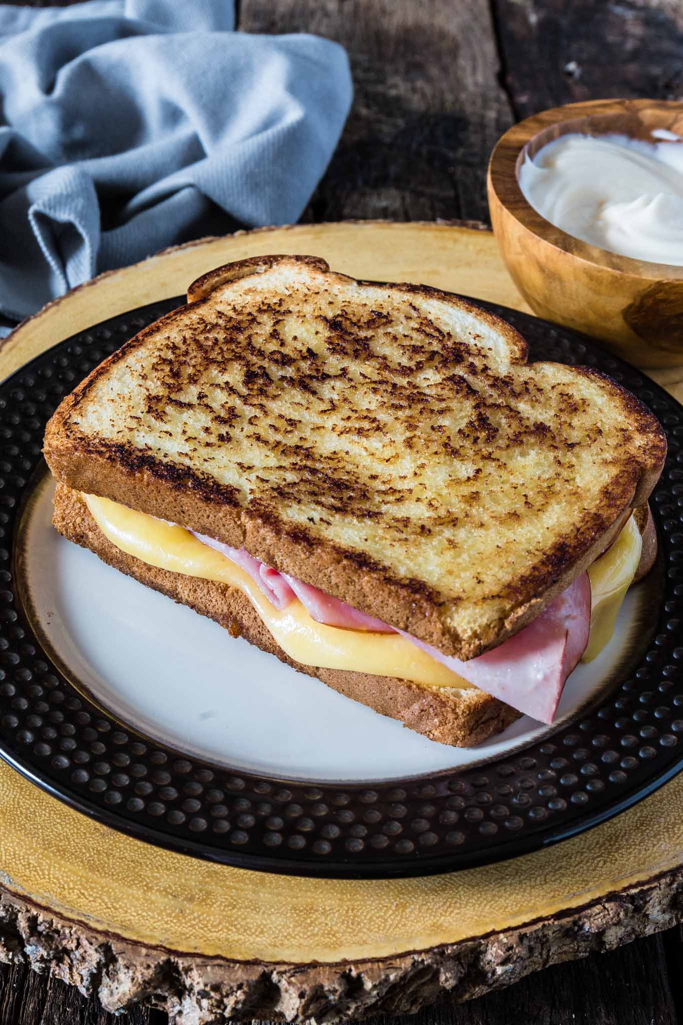 Gouda and Ham Melt | www.oliviascuisine.com | If you’re in the mood for a hearty sandwich but don’t have the energy for anything too complicated, this Gouda and Ham Melt is the perfect sandwich for you! (Recipe by @oliviascuisine)