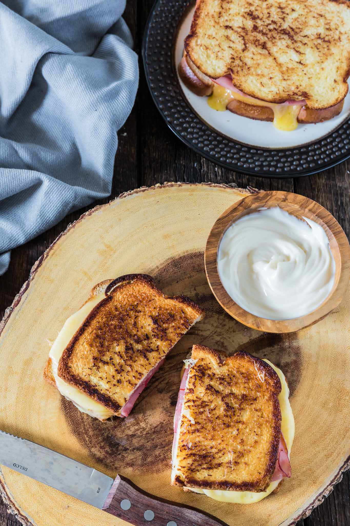 Gouda and Ham Melt | www.oliviascuisine.com | If you’re in the mood for a hearty sandwich but don’t have the energy for anything too complicated, this Gouda and Ham Melt is the perfect sandwich for you! (Recipe by @oliviascuisine)