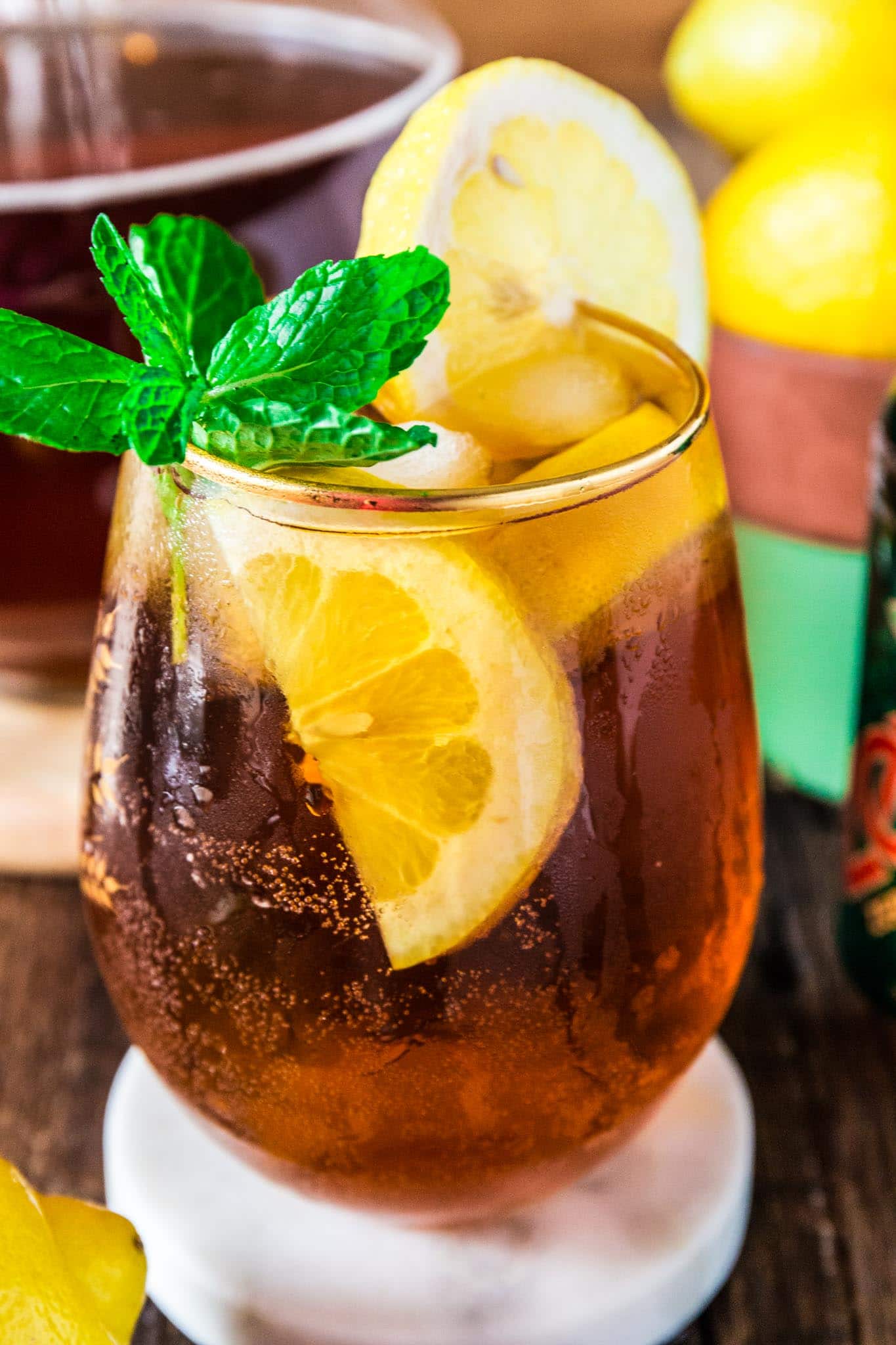 Iced Tea Punch | www.oliviascuisine.com | Refreshing and fizzy, this Iced Tea Punch is exactly what you need on a hot summer day! And the best part? It is sugar free. Meaning you can drink as much as you want without an ounce of guilt! (Recipe by @oliviascuisine.)