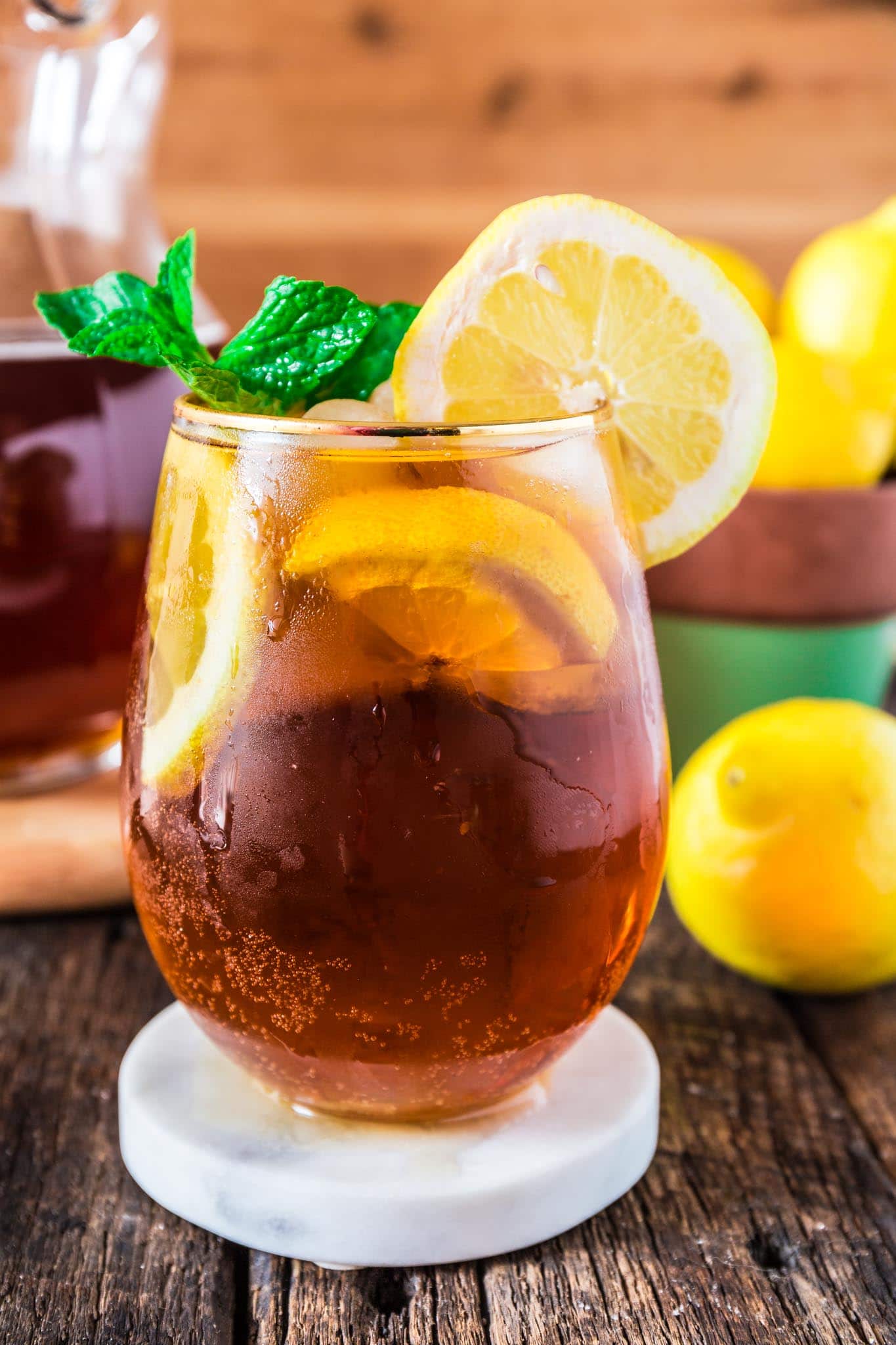 Iced Tea Punch | www.oliviascuisine.com | Refreshing and fizzy, this Iced Tea Punch is exactly what you need on a hot summer day! And the best part? It is sugar free. Meaning you can drink as much as you want without an ounce of guilt! (Recipe by @oliviascuisine.)