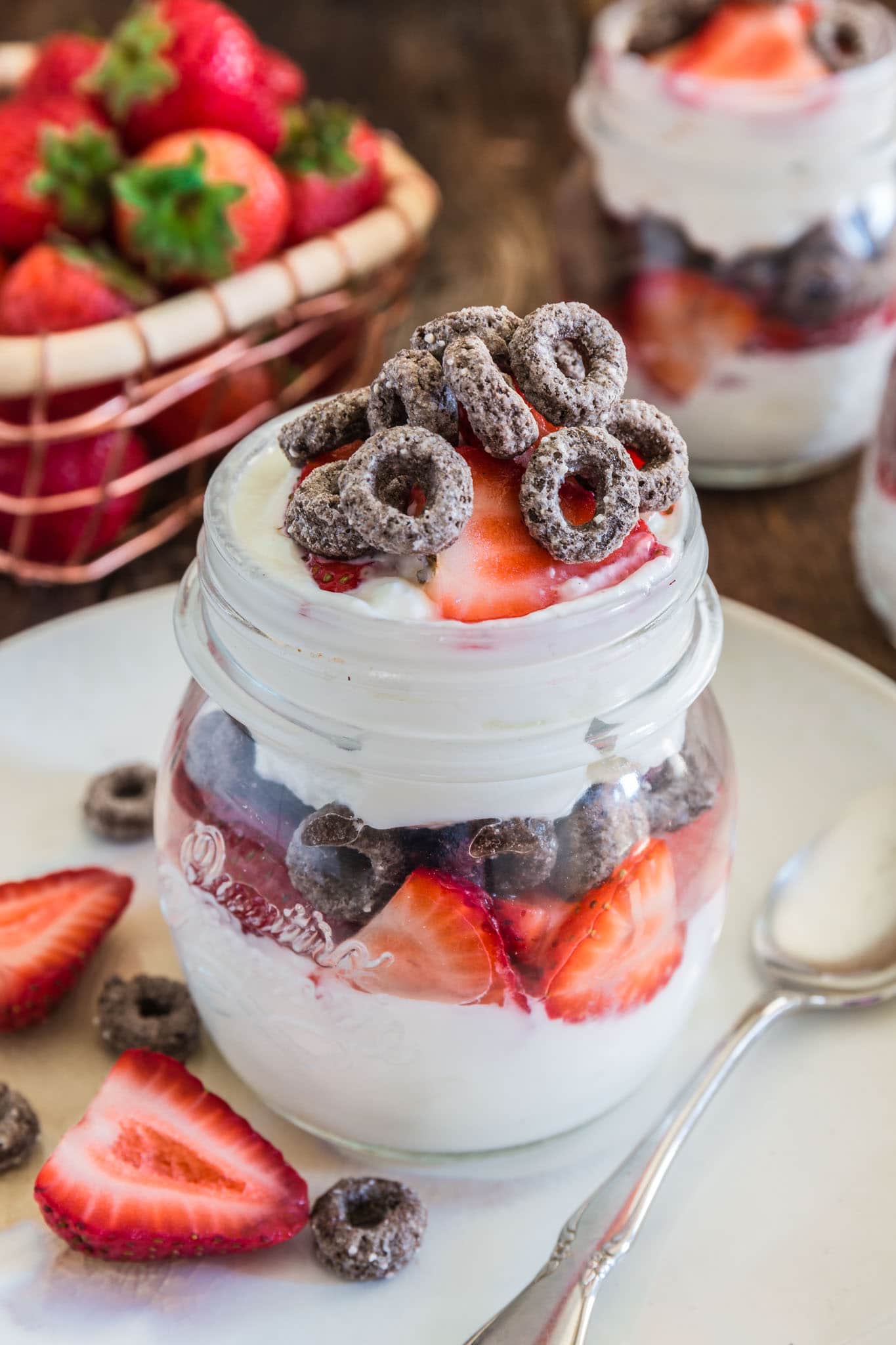 Oreo O's Breakfast Parfait | www.oliviascuisine.com | Tired of the same old, boring breakfast? These fun little parfaits are simple and oh so delicious, thanks to an old childhood favorite who is making a comeback! (Recipe and food photography by @oliviascuisine)