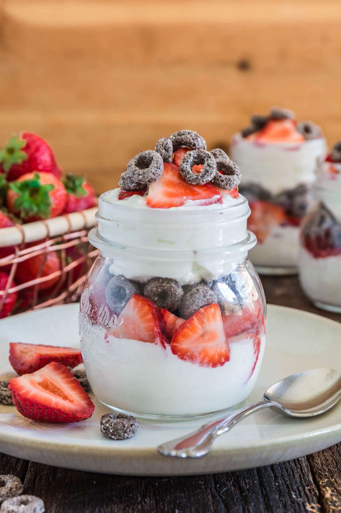 Oreo O's Breakfast Parfait | www.oliviascuisine.com | Tired of the same old, boring breakfast? These fun little parfaits are simple and oh so delicious, thanks to an old childhood favorite who is making a comeback! (Recipe and food photography by @oliviascuisine)