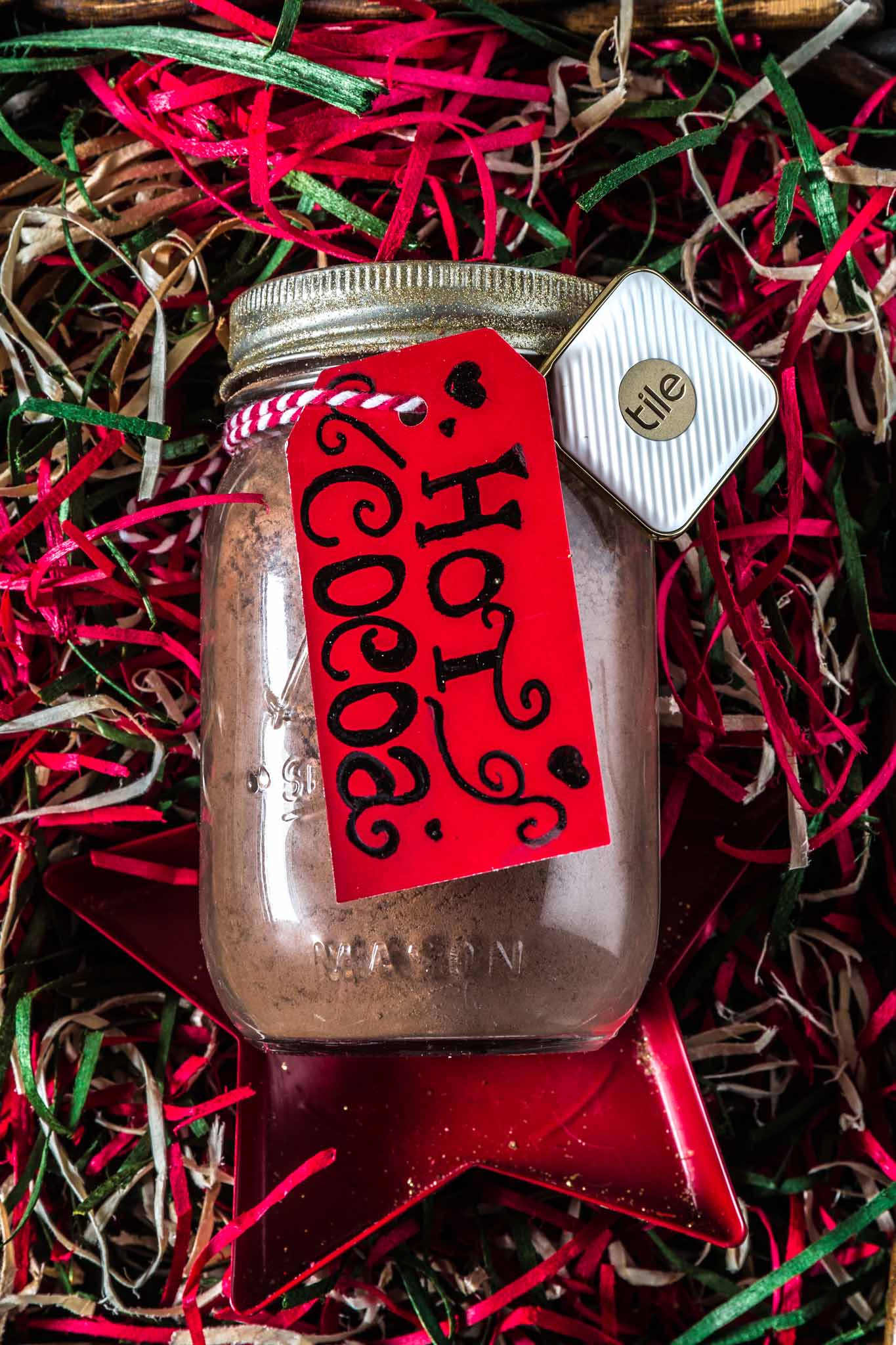 Hot Cocoa Mix | www.oliviascuisine.com | Make the holidays even sweeter by gifting this delicious and festive hot cocoa mix to your loved ones! (Recipe and food photography by @oliviascuisine.)