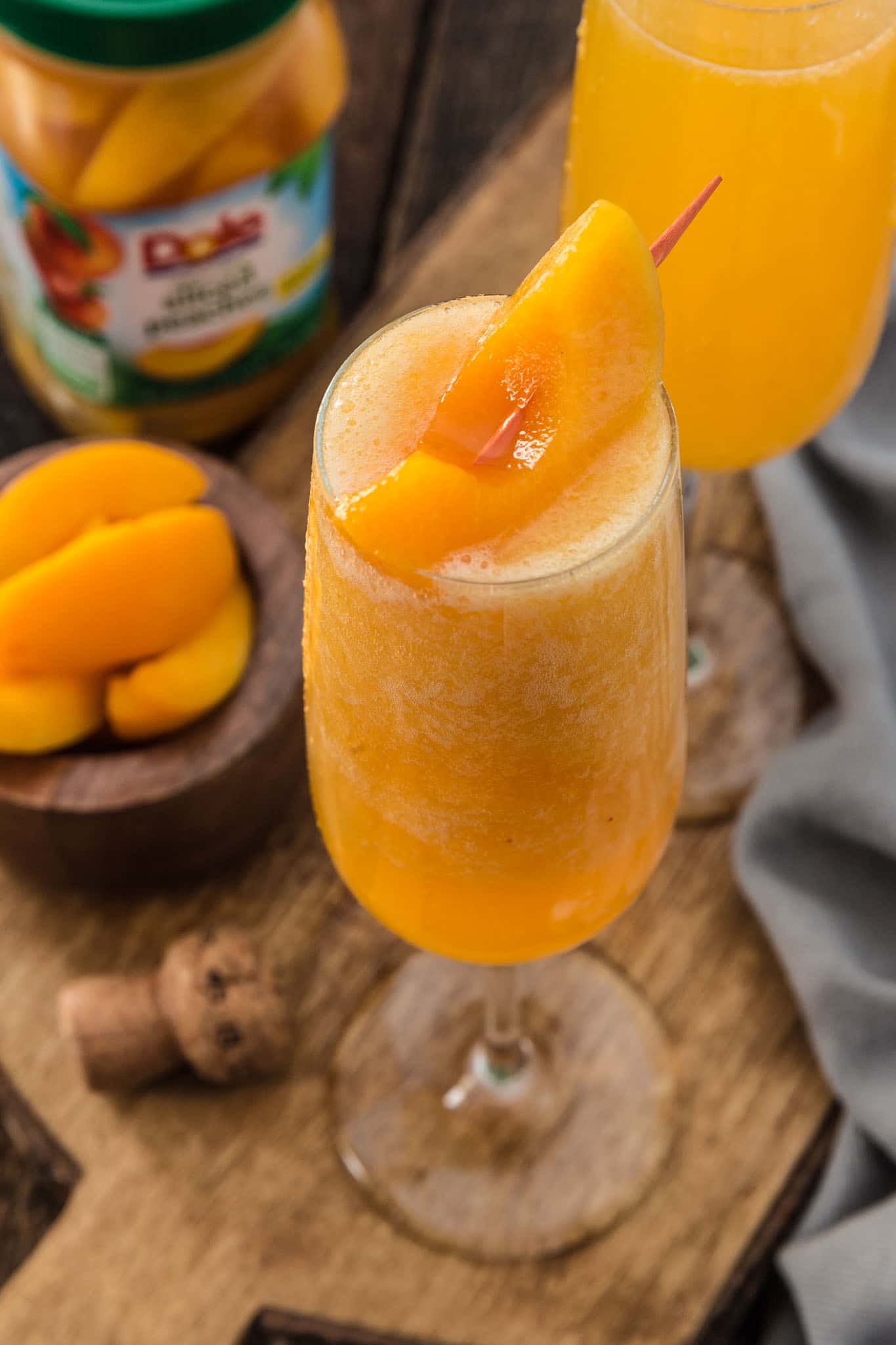 peach cocktail