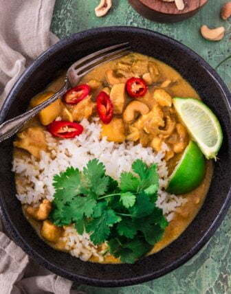 Slow Cooker Chicken Mango Curry