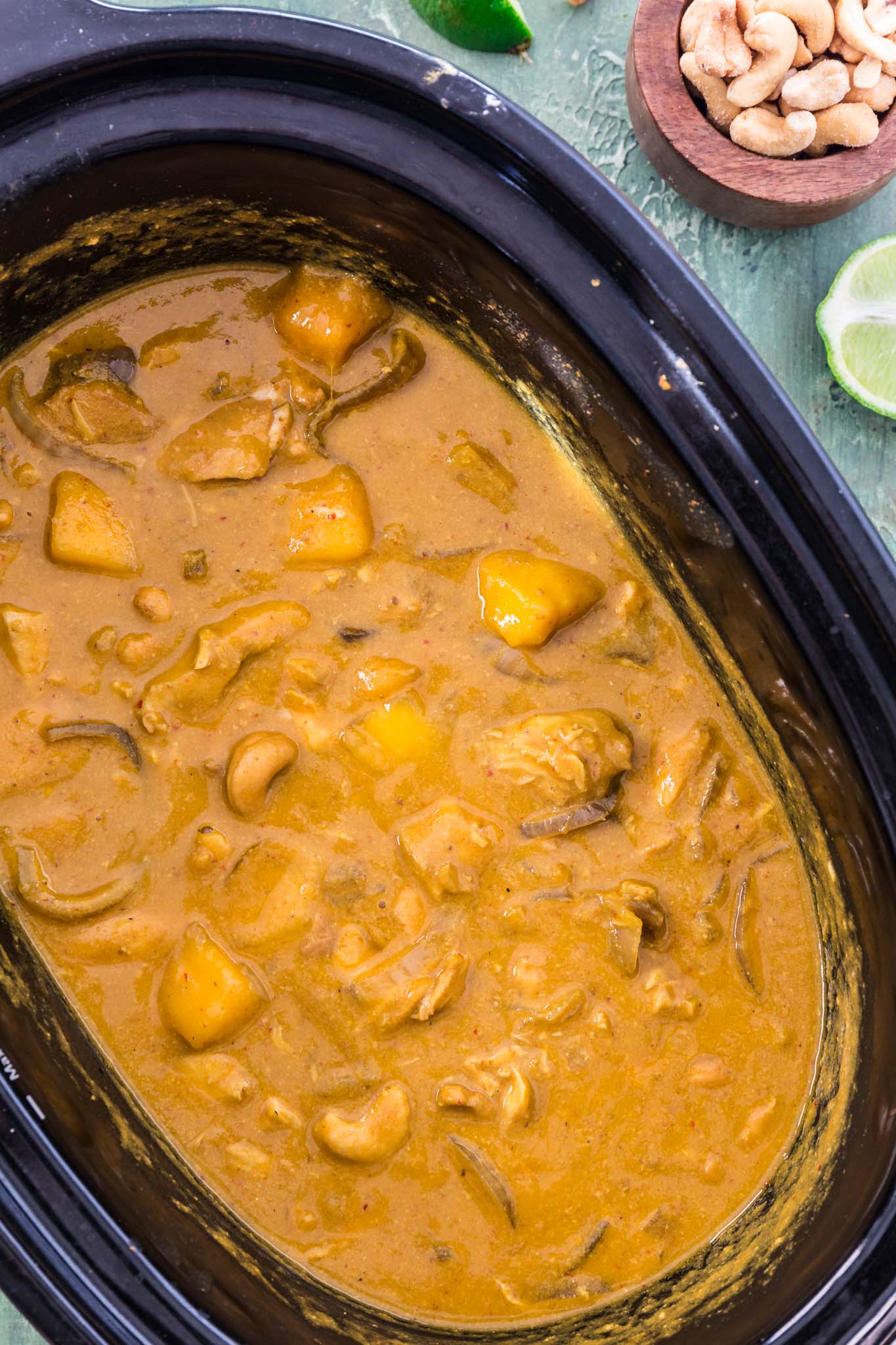 chicken mango curry in the slow cooker