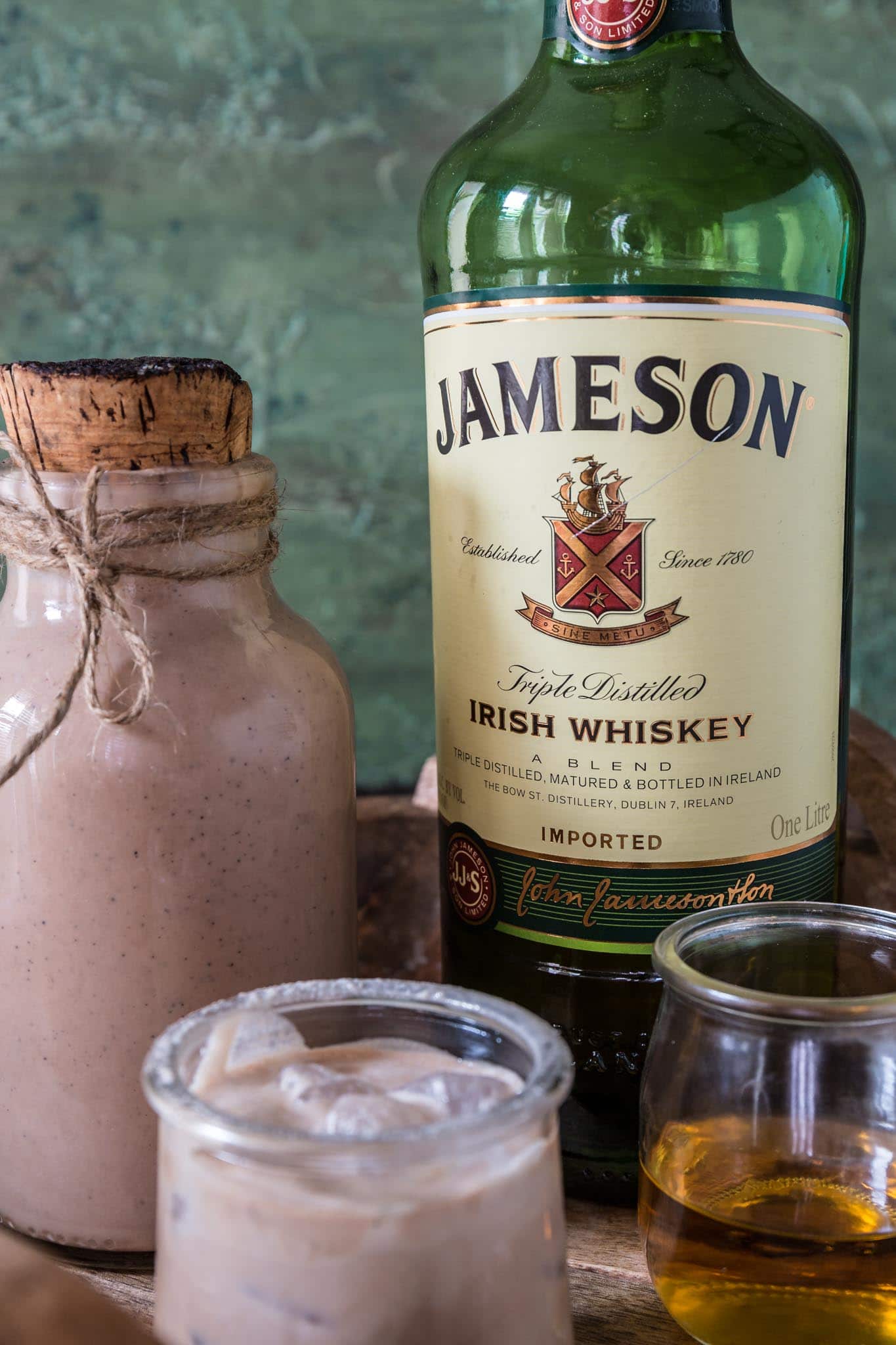 Homemade Irish Cream | www.oliviascuisine.com | Have you ever tried making homemade Irish cream? A blender and a handful of ingredients is all it takes for this do-it-yourself version of Bailey's. Smooth, creamy and perfect for St. Patrick's Day! (Recipe and food photography by @oliviascuisine.)