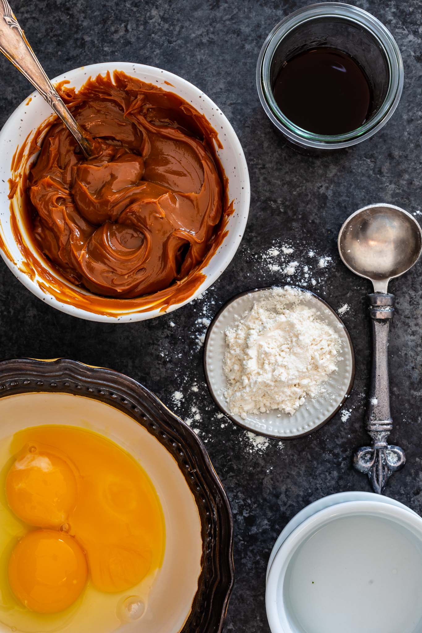 Ingredients for Dulce de Leche Cake!