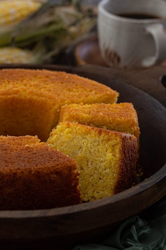 Sweet corn cake, sliced