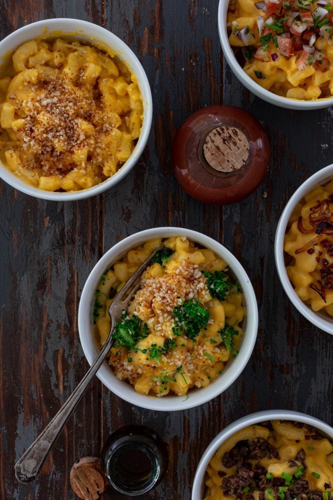 different bowls of Mac and cheese combinations