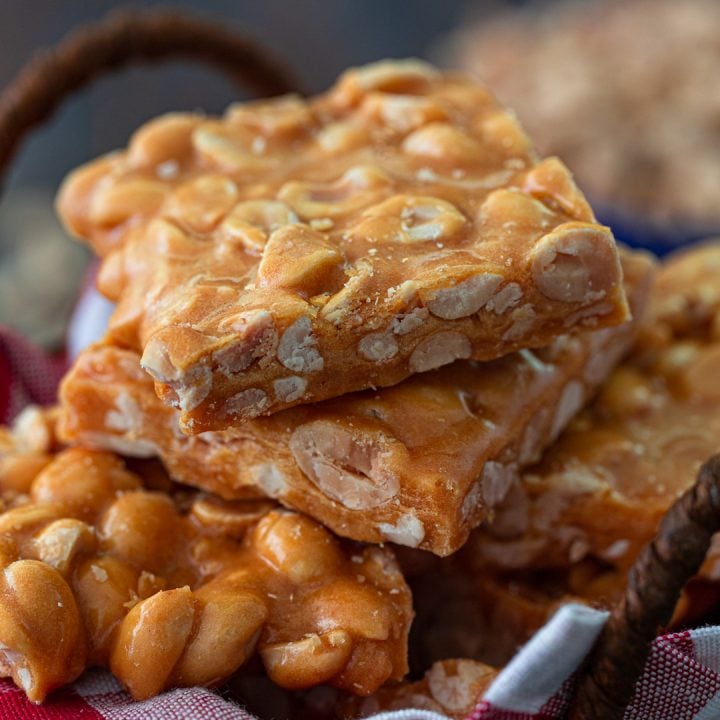 Pé de Moleque (Brazilian Peanut Brittle)