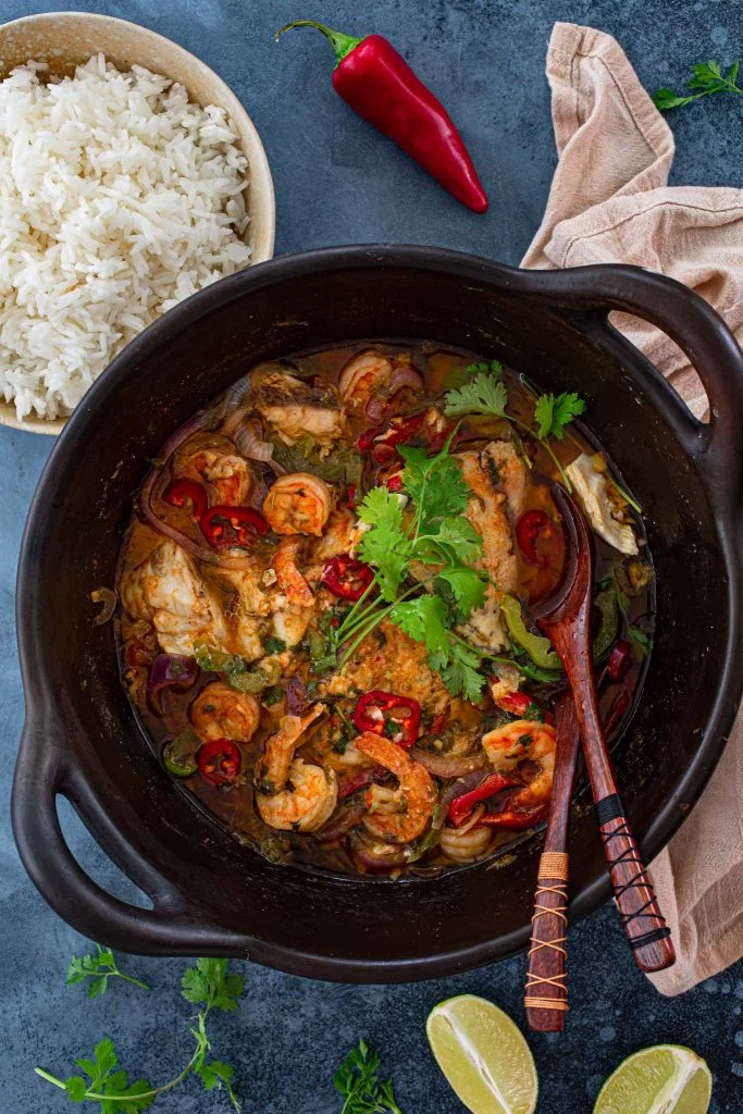 Moqueca Baiana geserveerd in een kleipot!