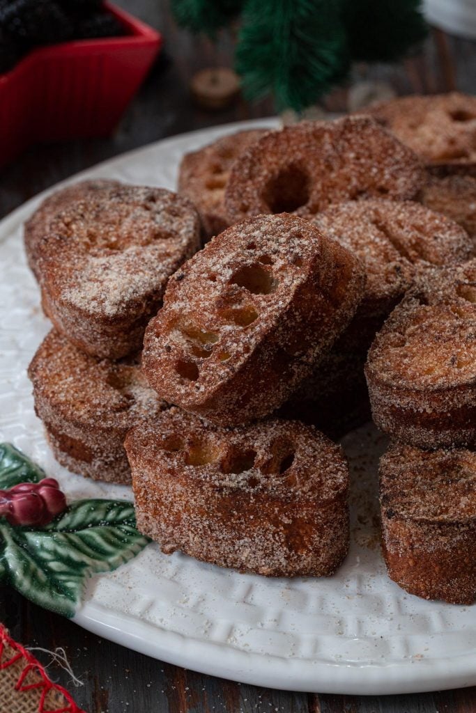 A plate of rabanada.