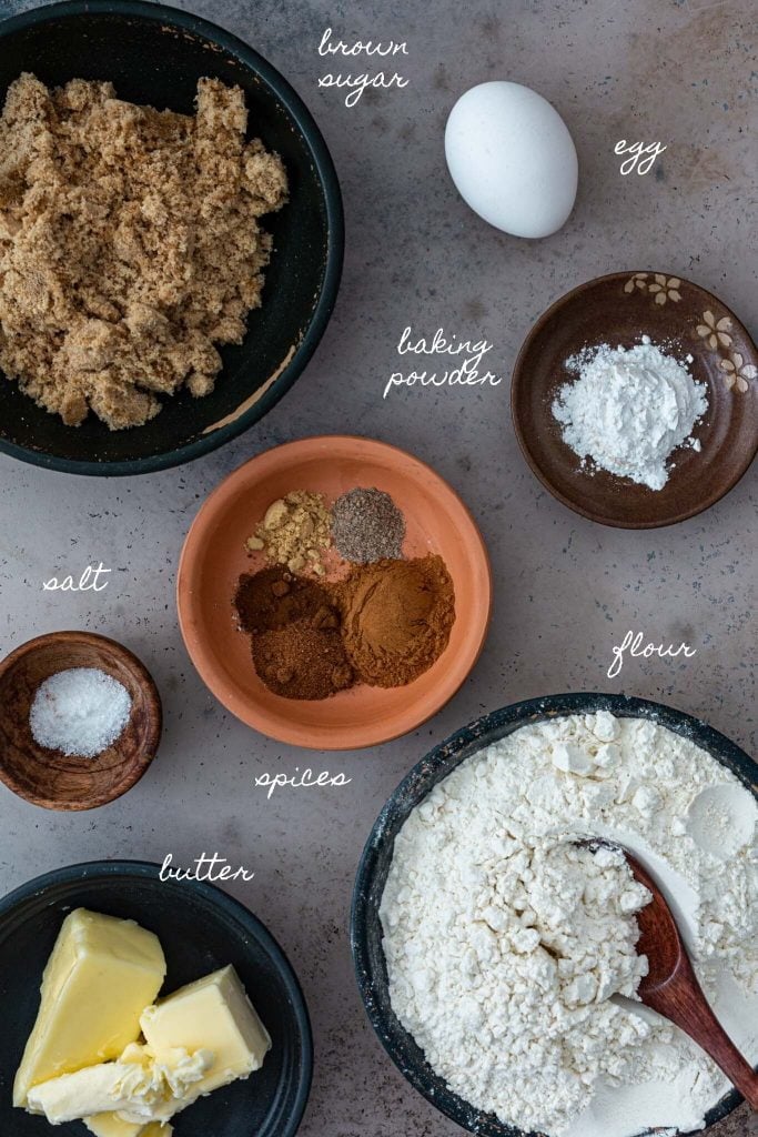 Ingredients to make speculoos