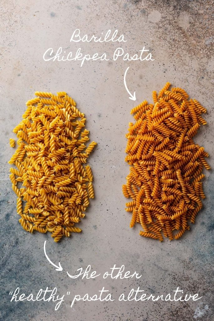 A comparison photo of Barilla and another legume pasta.