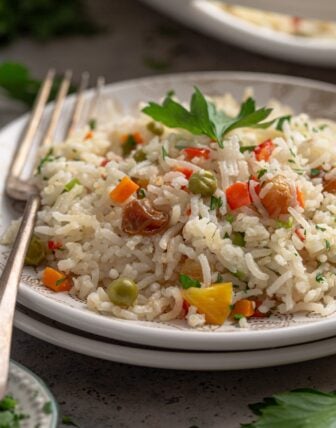 Arroz a Grega (Brazilian Greek Rice Pilaf)