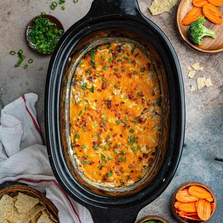 Slow Cooker Cheesy Ranch Chicken Dip With Bacon