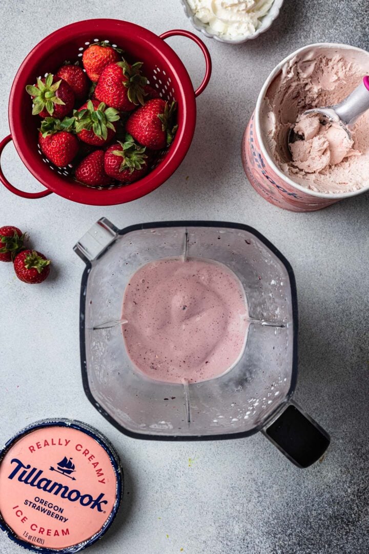 How to Make a Strawberry Milkshake - 33