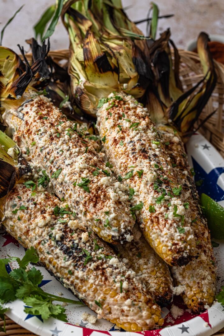 A close up of some Mexican street corn on the cob!
