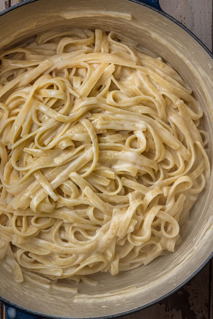 Authentic fettuccine Alfredo in a pot.