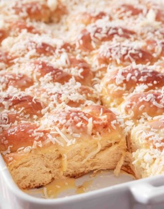 Brazilian Sweet Condensed Milk Buns