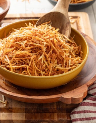 Batata Palha Recipe (Brazilian Crispy Potato Sticks)