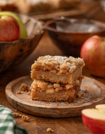 Apple Crumble Bars